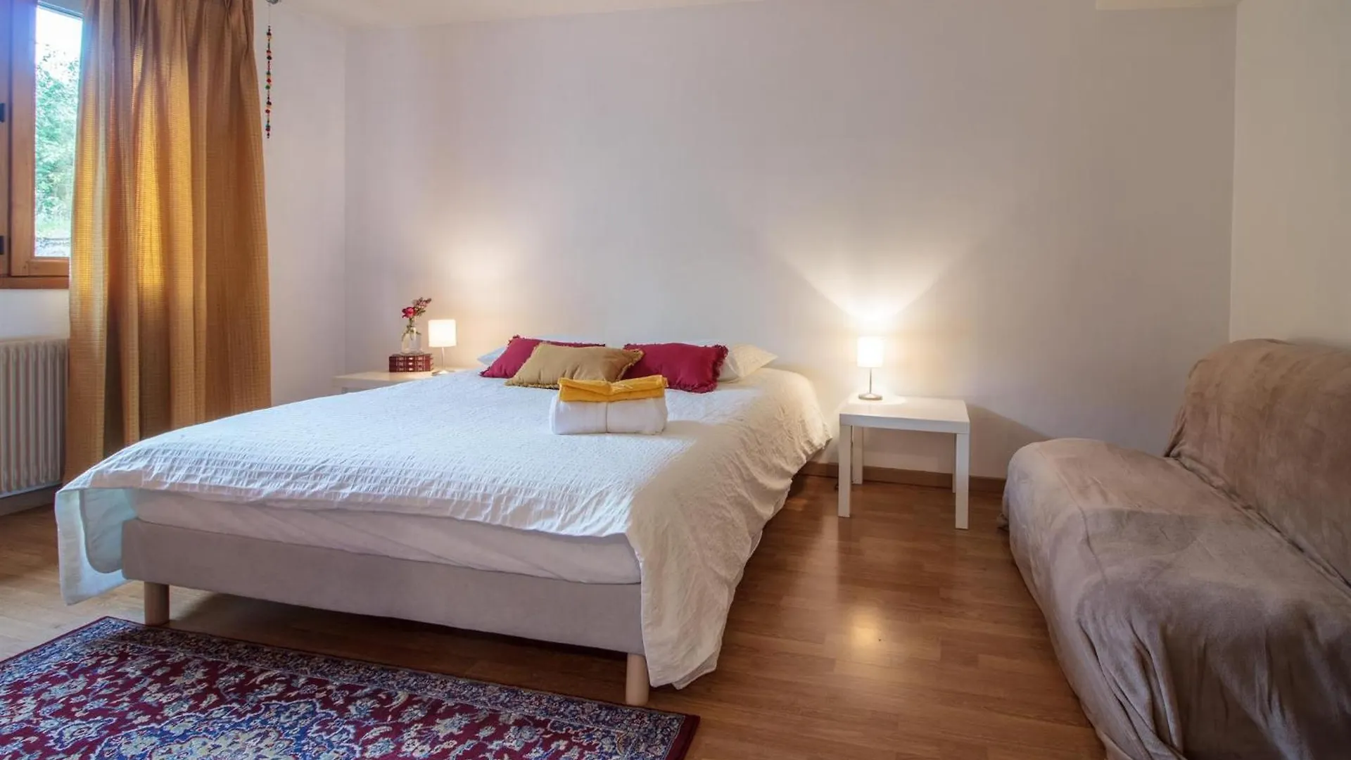 Le Gite Des 3 Arches Genay  Holiday home